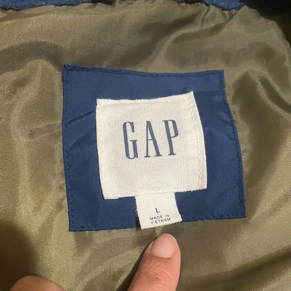 GAP Large Blue Puffer Vest - Picture 12 of 13